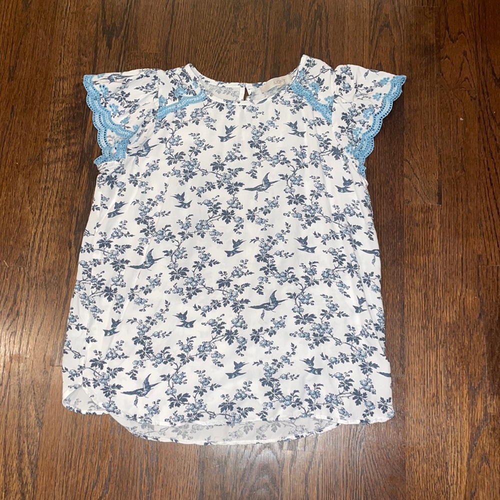 Loft blue patterned blouse!